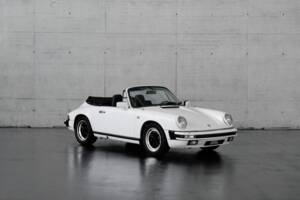Image 6/46 de Porsche 911 Carrera 3.2 (1984)