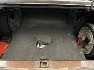 Immagine 17/19 di Opel Diplomat V8 5,4 (1976)