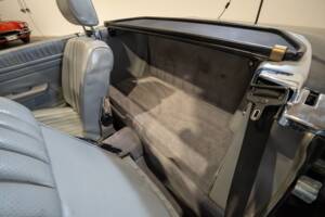 Image 20/32 of Mercedes-Benz 280 SL (1985)