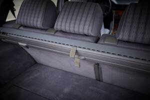 Image 68/100 of Mercedes-Benz 230 TE (1990)