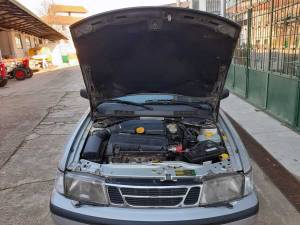 Image 21/25 of Saab 900 SE 2.0i 16V (1997)