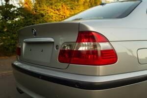 Afbeelding 44/58 van BMW 330i (2002)