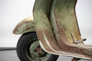 Image 19/50 de Piaggio Vespa 125 (1953)