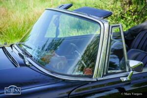 Image 15/52 of Mercedes-Benz 220 SE b (1963)