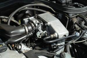 Immagine 42/44 di Mercedes-Benz 200 TE (1992)