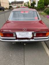 Image 6/15 de Mercedes-Benz 280 SE (1977)