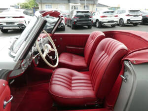Image 9/26 of Mercedes-Benz 190 SL (1957)