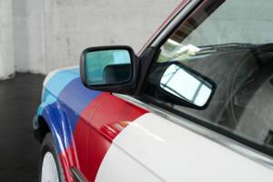 Bild 16/50 von BMW 325i (1986)