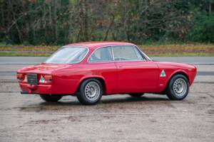 Image 5/31 of Alfa Romeo Giulia Sprint GTA (1966)