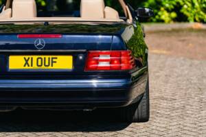 Image 27/50 of Mercedes-Benz SL 600 (2000)