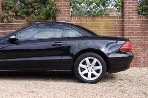 Image 25/50 de Mercedes-Benz SL 350 (2004)