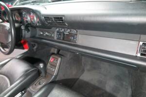 Immagine 20/43 di Porsche 911 Carrera (1997)