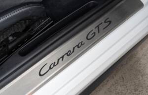 Imagen 21/46 de Porsche 911 Carrera GTS (2011)