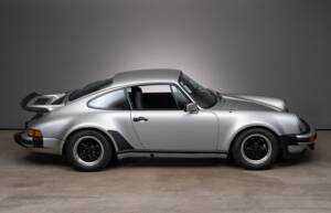 Image 8/29 of Porsche 911 Turbo 3.0 (1976)