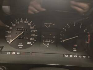 Bild 16/22 von BMW M 635 CSi (1987)