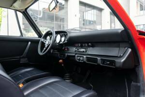 Image 29/37 of Porsche 911 2.7 S (1974)