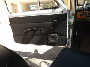 Image 18/50 de FIAT 127 (1972)