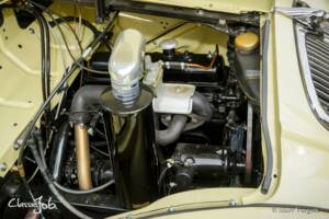 Image 27/47 of Peugeot 402 Eclipse (1935)