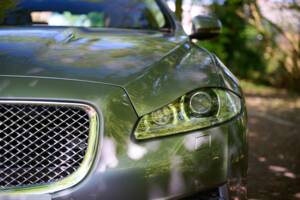 Bild 49/50 von Jaguar XJ 5.0 (2012)