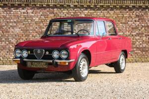 Image 10/50 of Alfa Romeo Giulia Nuova Super 1300 (1975)