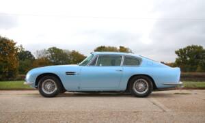 Imagen 2/31 de Aston Martin DB 6 (1968)
