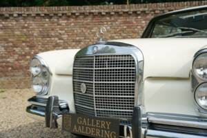 Immagine 42/50 di Mercedes-Benz 280 SE (1968)