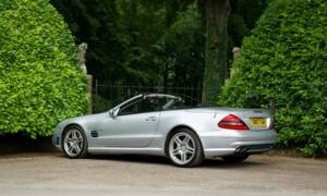 Image 3/23 de Mercedes-Benz SL 55 AMG (2007)