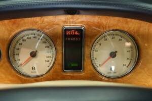 Image 17/49 de Bentley Azure (2006)