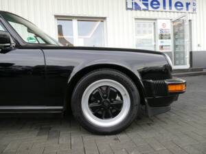 Bild 21/21 von Porsche 911 Carrera 3.2 (1987)