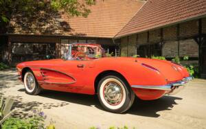 Image 9/51 of Chevrolet Corvette (1960)