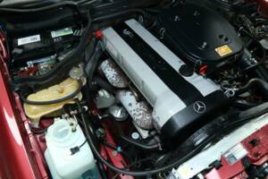 Bild 37/50 von Mercedes-Benz 300 CE-24 (1992)