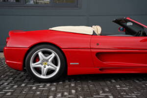 Bild 9/50 von Ferrari F 355 Spider (1999)