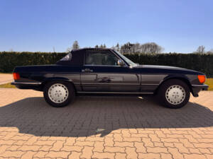 Afbeelding 12/59 van Mercedes-Benz 560 SL (1986)