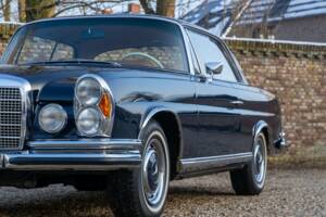 Bild 35/50 von Mercedes-Benz 280 SE 3,5 (1970)