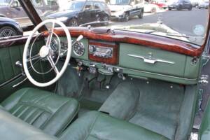 Image 6/17 of Mercedes-Benz 220 Cabriolet A (1953)