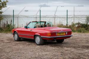 Image 27/50 of Mercedes-Benz 420 SL (1988)