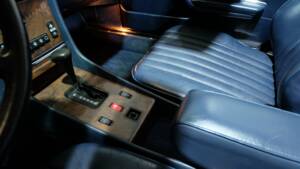 Image 16/42 de Mercedes-Benz 560 SL (1988)