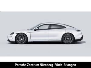 Image 2/16 of Porsche Taycan 4S (2025)