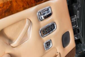 Immagine 8/32 di Rolls-Royce Silver Wraith II (1979)