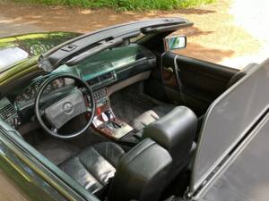 Image 9/13 of Mercedes-Benz 300 SL-24 (1991)