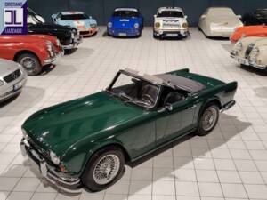 Image 2/48 de Triumph TR 4 (1962)