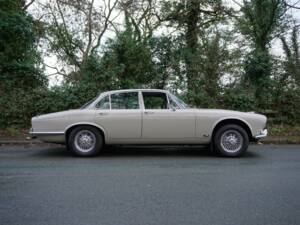 Imagen 7/20 de Jaguar XJ 6 4.2 (1972)