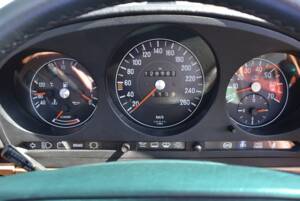 Image 35/94 of Mercedes-Benz 560 SL (1988)