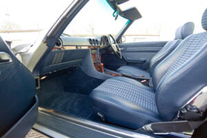 Image 14/28 de Mercedes-Benz 300 SL (1987)