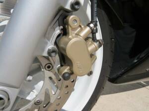 Image 30/44 de Honda VFR 750F (1991)