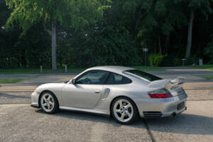 Image 14/51 of Porsche 911 GT2 (2001)