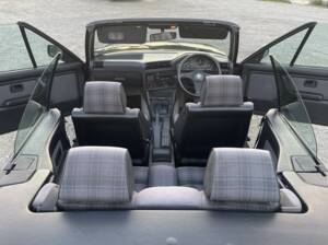 Image 9/12 of BMW 325i (1990)