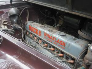 Image 16/20 of Buick 60 Century (1940)