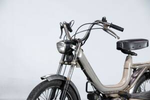 Image 38/50 of Oemmeci DUMMY (1978)