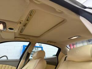 Bild 11/17 von Maserati Quattroporte 4.2 (2005)